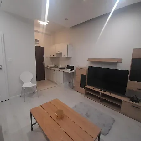 アパート Micadas