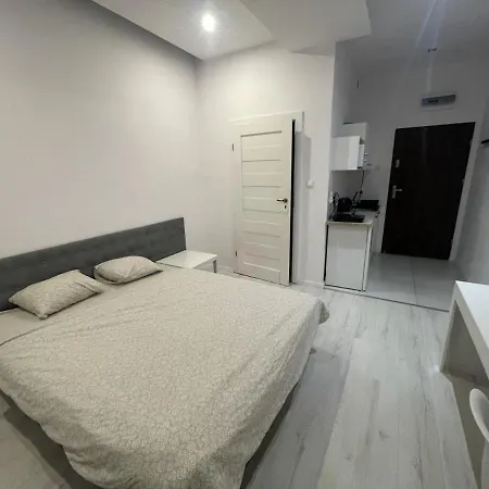 アパート Micadas